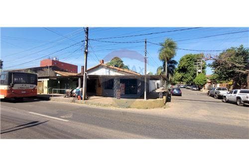 Casa a demoler ó refaccionar s/ defensores!! — foto 5