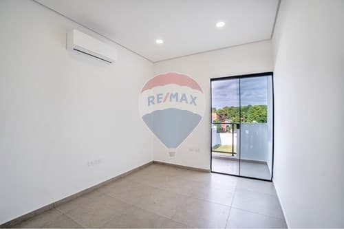 Amplio Dúplex en Loma Merlo — foto 3