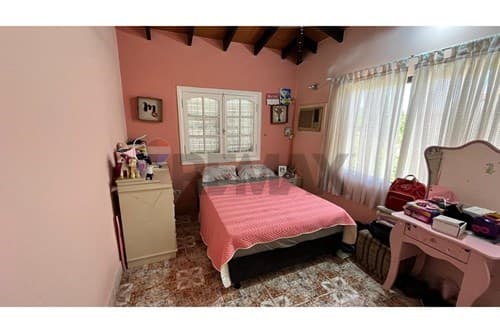 4-Bedroom House with Pool and BBQ Area in Polomar, Lambare — foto 3