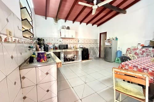 Oportunidad de compra, limpio barrio santa lucia — foto 5