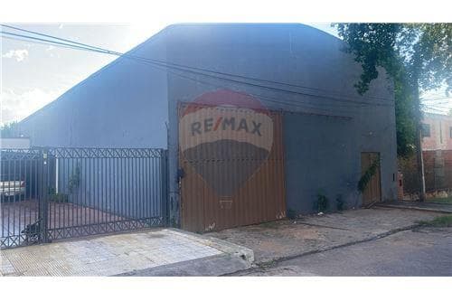 Vendo tinglado de 360 m² en Lambaré