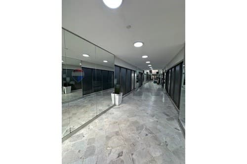 oficina amoblada en el centro sobre palma — foto 3