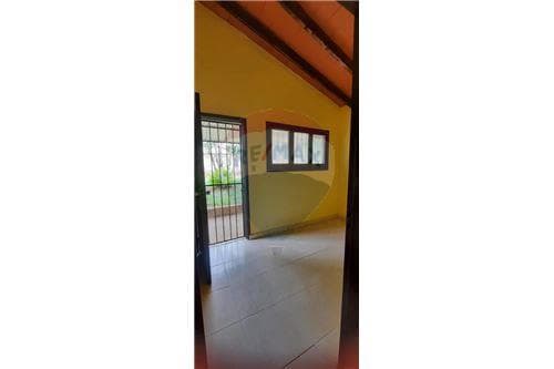 Linda casa en Mariano Roque Alonso — foto 4