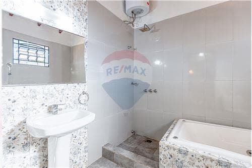 En venta casa en excelente estado - zona yacht