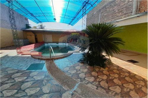 Casa. En planta baja-lq. Marambure — foto 2