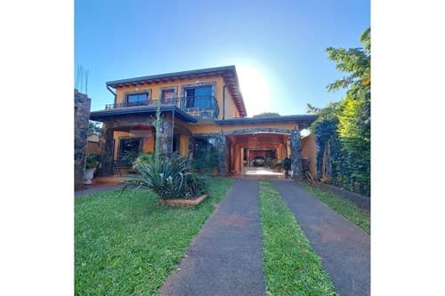 En venta casa de dos plantas - capiata — foto 2