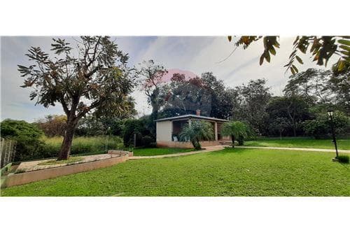 Propiedad en carmen del parana 1280m2 con quincho — foto 4