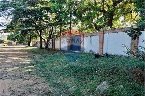Venta de Amplio Inmueble Residencial- Comercial