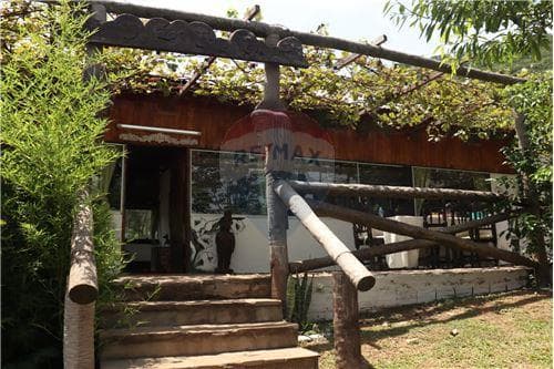 Hermosa posada turistica de 3 ha en paraguari — foto principal