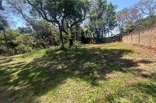 Vendo terreno en Fernando de la Mora z/ norte!