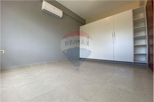 Depto en Fernando de la Mora de 1 habitacion — foto 3