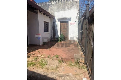 Terreno en venta a cuadras de Av. Cacique Lambare