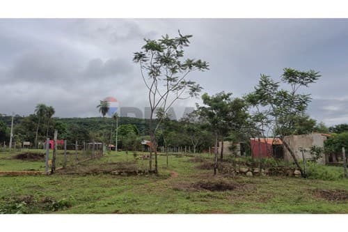 Terreno de 451 m2 en oferta — foto 2