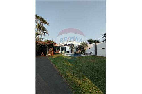 En venta amplia residencia en Fernando de la Mora — foto 5