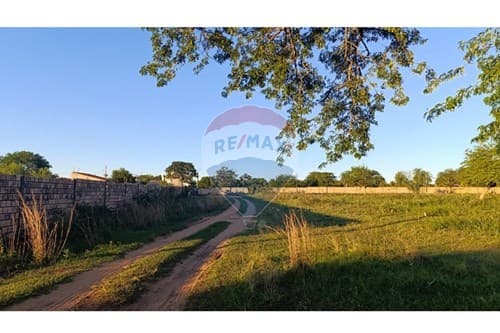 En venta casa en ypané zona carfem-apf acceso sur — foto principal