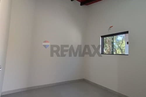 ¡Alquiler de Dpto. de 35m² en Laurelty, Luque! — foto 3