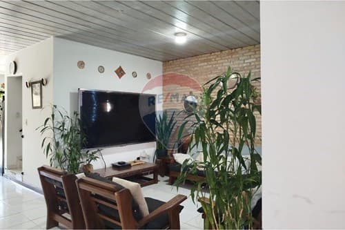 Dúplex 3 Niveles – B° Santa María, Asunción — foto 5