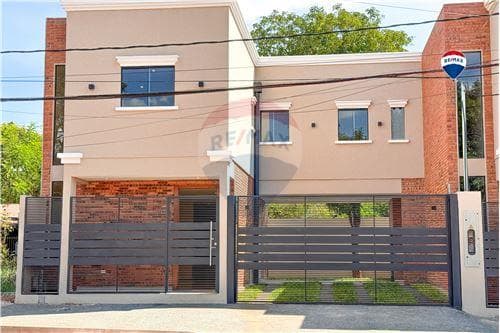 Duplex a estrenar en venta en Luque