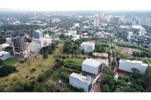En venta terreno en Barrio Catedral