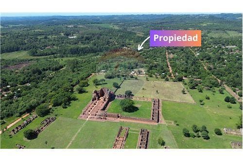 Amplio terreno a metros de las ruinas jesuitas — foto 5