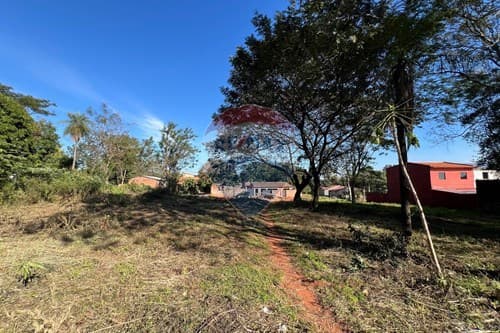 Terreno en Ñemby de 1.040m2, 23x44 para inversion