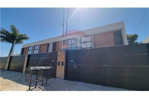 Duplex a estrenar en Luque-loma merlo — foto 3