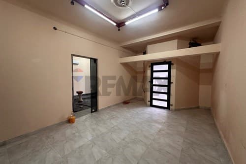 Amplio Salon Comercial con 3 ambientes o Oficinas — foto 5