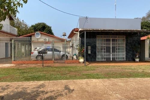 "Casa y Local en Don Bosco: Inversión Ideal" — foto 4