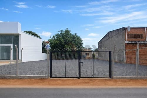 Espacio Comercial 400 m² en Esquina Estratégica — foto 3