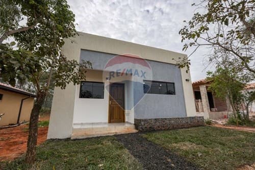 Casa en san miguel, itaugua — foto 2
