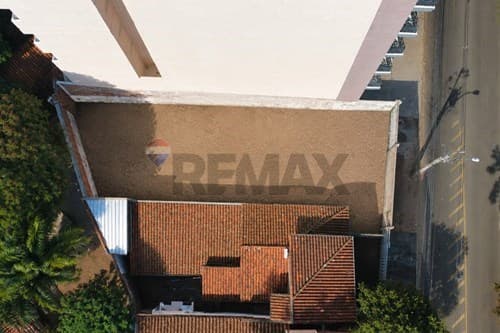 Terreno en venta sobre avenida venezuela — foto 1