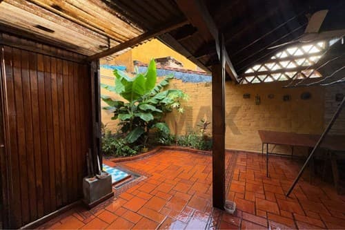 Casa con gran potencial en Barrio San Pablo