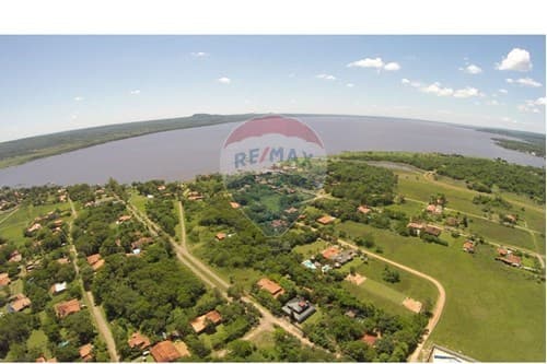 Terreno Exclusivo en Barrio Cerrado PUNTASANBER — foto 3