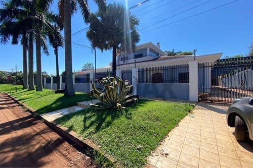 ¡Casa Moderna de Lujo en Hernandarias! — foto 1