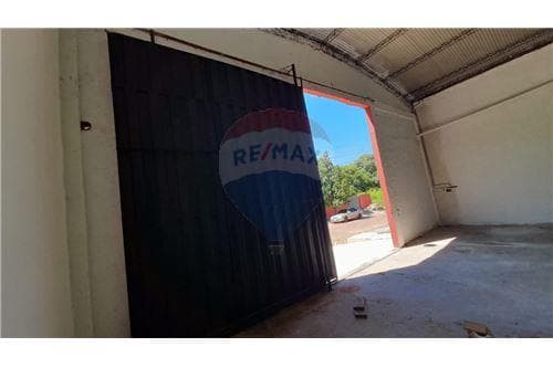 Amplio Depósito / Tinglado en Lambaré — foto 4