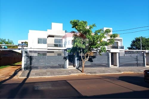 Duplex en venta s/ costanera este Encarnación