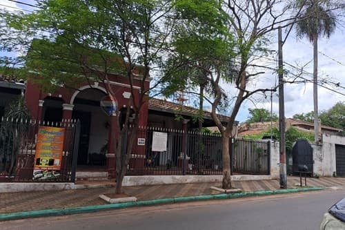 Casa unica a 50 metros de la basilica caacupe — foto 3