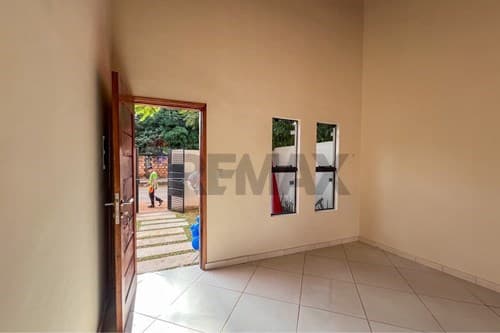 Casas en venta en itaugua