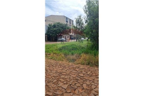 Terreno en venta cercano al Circuito Comercial — foto 4