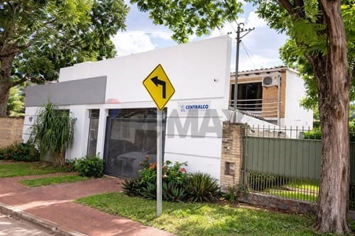 Residencia EN ALQUILER Zona Laguna Grande,(San Lo) — foto principal