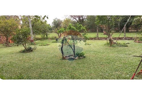 Vendo-casa en ypacarai