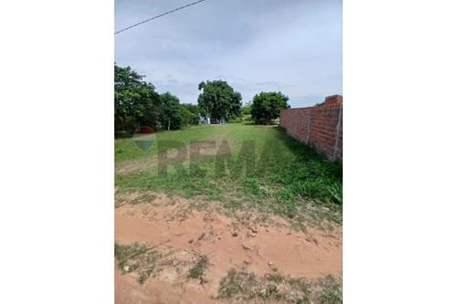 Terreno en Venta en Villeta: ¡675m² para tu Sueño!