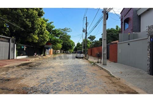 Casa en venta – Barrio Mbocayaty, Asunción — foto 5