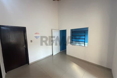 Vendo casa en limpio barrio villa madrid
