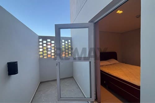 Dpto. 1 hab.c/cochera amoblado-eidf.firts living — foto 4