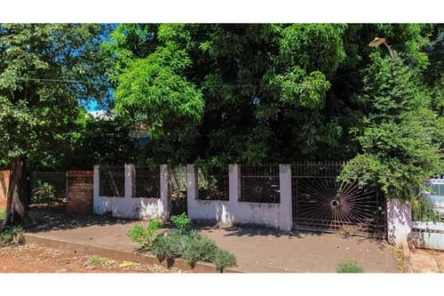 En venta propiedad con una casa de 4 habitaciones