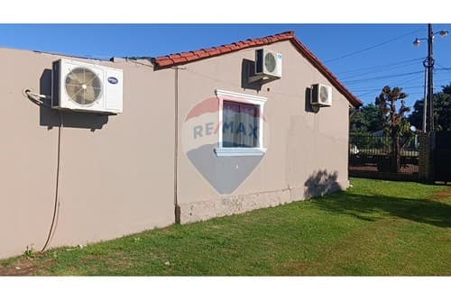 Casa amoblada en km 8 acaray barrio san juan — foto 4
