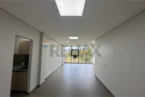 "Alquilo Oficina Estratégica en Hohenau" — foto 1