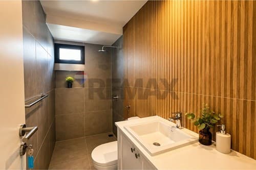 Exclusivo Depto de 1 dorm en Las Mercedes — foto 5