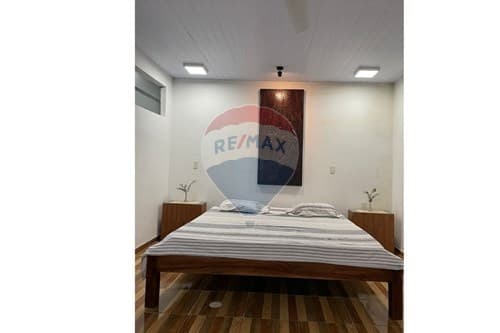 Venta casa quinta aregua